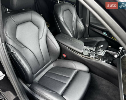 Чорний БМВ 5 Серія, об'ємом двигуна 2 л та пробігом 164 тис. км за 24500 $, фото 26 на Automoto.ua