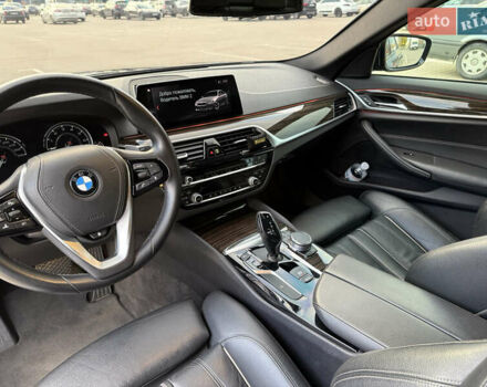 БМВ 5 Серия 2018 в Киеве на Automoto.ua Черный БМВ 5 Серия, объемом двигателя 2 л и пробегом 114 тыс. км за 28500 $, фото 31 на Automoto.ua