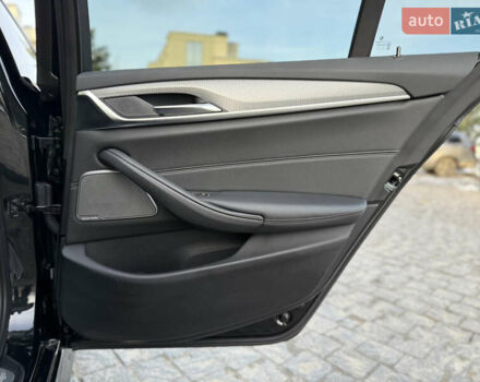 Чорний БМВ 5 Серія, об'ємом двигуна 3 л та пробігом 91 тис. км за 38500 $, фото 85 на Automoto.ua