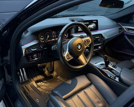 Чорний БМВ 5 Серія, об'ємом двигуна 2 л та пробігом 129 тис. км за 31000 $, фото 9 на Automoto.ua