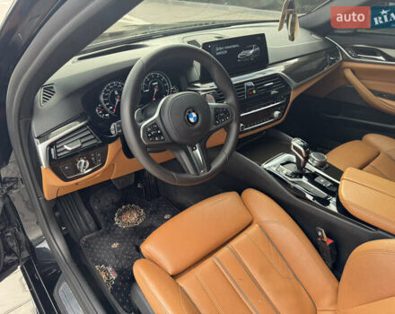 БМВ 5 Серия 2018 в Виннице на Automoto.ua Черный БМВ 5 Серия, объемом двигателя 3 л и пробегом 67 тыс. км за 43000 $, фото 35 на Automoto.ua