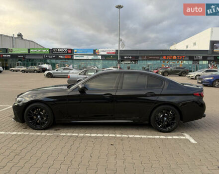 БМВ 5 Серия 2018 в Киеве на Automoto.ua Черный БМВ 5 Серия, объемом двигателя 2 л и пробегом 114 тыс. км за 28500 $, фото 1 на Automoto.ua