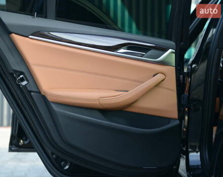 Черный БМВ 5 Серия, объемом двигателя 3 л и пробегом 73 тыс. км за 41500 $, фото 34 на Automoto.ua