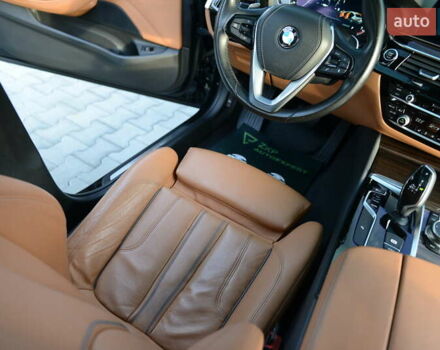 Черный БМВ 5 Серия, объемом двигателя 3 л и пробегом 73 тыс. км за 41500 $, фото 41 на Automoto.ua