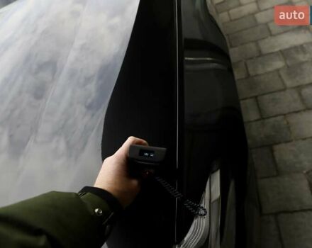 Чорний БМВ 5 Серія, об'ємом двигуна 2 л та пробігом 66 тис. км за 46899 $, фото 138 на Automoto.ua