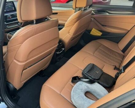 БМВ 5 Серия 2020 в Киеве на Automoto.ua Черный БМВ 5 Серия, объемом двигателя 3 л и пробегом 135 тыс. км за 53000 $, фото 3 на Automoto.ua