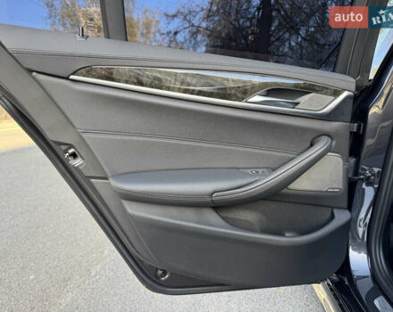 Чорний БМВ 5 Серія, об'ємом двигуна 3 л та пробігом 70 тис. км за 48000 $, фото 14 на Automoto.ua