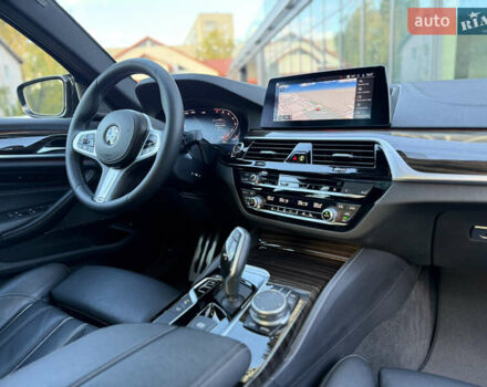 Черный БМВ 5 Серия, объемом двигателя 3 л и пробегом 54 тыс. км за 44900 $, фото 78 на Automoto.ua