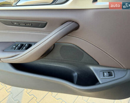 Черный БМВ 5 Серия, объемом двигателя 2.99 л и пробегом 110 тыс. км за 49999 $, фото 18 на Automoto.ua