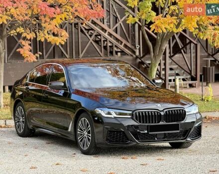 БМВ 5 Серия 2020 в Днепре (Днепропетровске) на Automoto.ua Черный БМВ 5 Серия, объемом двигателя 2 л и пробегом 53 тыс. км за 37900 $, фото 3 на Automoto.ua