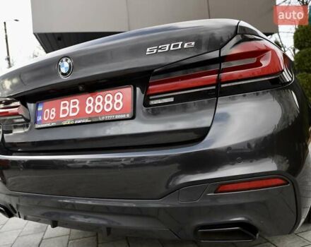 Чорний БМВ 5 Серія, об'ємом двигуна 2 л та пробігом 66 тис. км за 46899 $, фото 101 на Automoto.ua