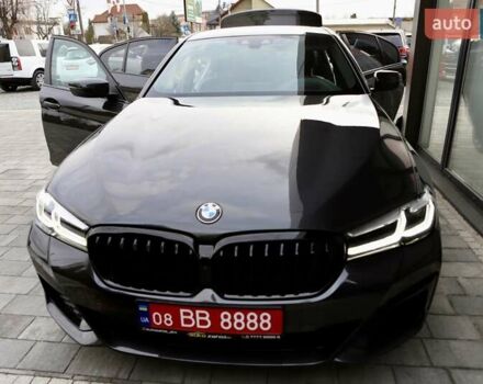 Чорний БМВ 5 Серія, об'ємом двигуна 2 л та пробігом 66 тис. км за 46899 $, фото 190 на Automoto.ua