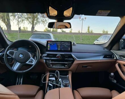 БМВ 5 Серия 2020 в Киеве на Automoto.ua Черный БМВ 5 Серия, объемом двигателя 3 л и пробегом 135 тыс. км за 53000 $, фото 2 на Automoto.ua