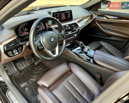 БМВ 5 Серия 2020 в Днепре (Днепропетровске) на Automoto.ua Черный БМВ 5 Серия, объемом двигателя 2 л и пробегом 53 тыс. км за 37900 $, фото 16 на Automoto.ua