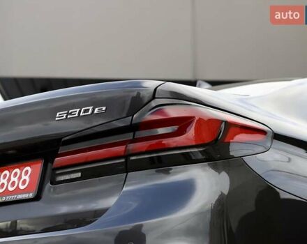 Чорний БМВ 5 Серія, об'ємом двигуна 2 л та пробігом 66 тис. км за 46899 $, фото 83 на Automoto.ua