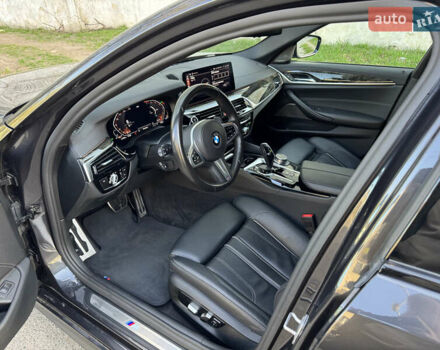 Чорний БМВ 5 Серія, об'ємом двигуна 3 л та пробігом 70 тис. км за 48000 $, фото 13 на Automoto.ua