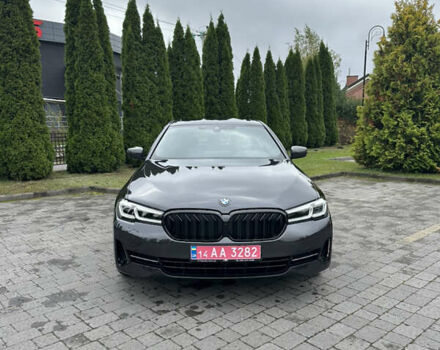 Чорний БМВ 5 Серія, об'ємом двигуна 2 л та пробігом 38 тис. км за 33900 $, фото 2 на Automoto.ua