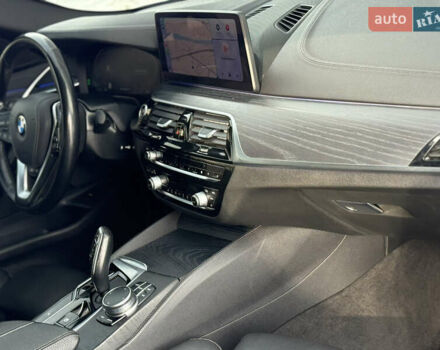 Чорний БМВ 5 Серія, об'ємом двигуна 2 л та пробігом 112 тис. км за 34999 $, фото 33 на Automoto.ua