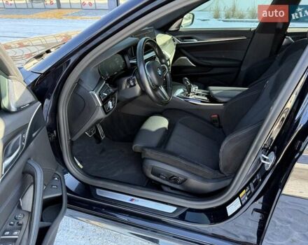 Черный БМВ 5 Серия, объемом двигателя 3 л и пробегом 155 тыс. км за 46300 $, фото 12 на Automoto.ua