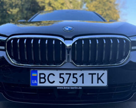Черный БМВ 5 Серия, объемом двигателя 2 л и пробегом 32 тыс. км за 53900 $, фото 9 на Automoto.ua