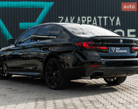 Чорний БМВ 5 Серія, об'ємом двигуна 2 л та пробігом 79 тис. км за 56500 $, фото 6 на Automoto.ua