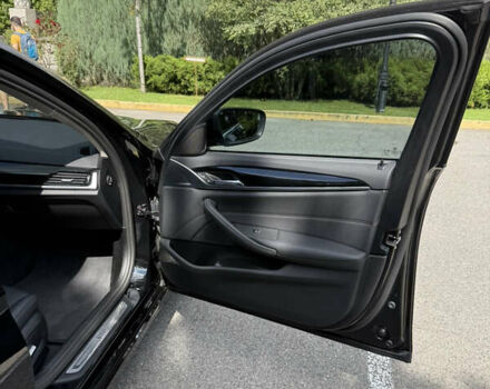 Черный БМВ 5 Серия, объемом двигателя 2 л и пробегом 95 тыс. км за 43500 $, фото 16 на Automoto.ua