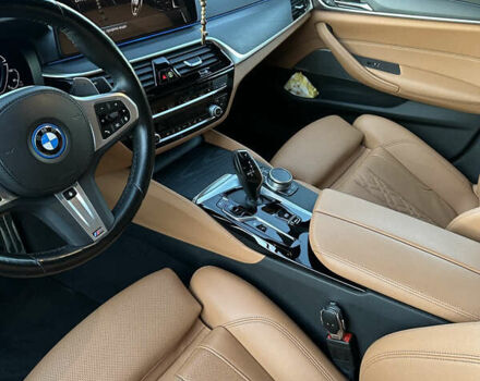 Черный БМВ 5 Серия, объемом двигателя 2 л и пробегом 104 тыс. км за 51000 $, фото 10 на Automoto.ua