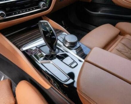 БМВ 5 Серия 2023 в Львове на Automoto.ua Черный БМВ 5 Серия, объемом двигателя 3 л и пробегом 13 тыс. км за 38000 $, фото 12 на Automoto.ua