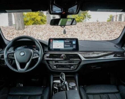 БМВ 5 Серия 2023 в Житомире на Automoto.ua Черный БМВ 5 Серия, объемом двигателя 2 л и пробегом 15 тыс. км за 38000 $, фото 7 на Automoto.ua