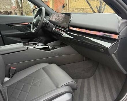 Чорний БМВ 5 Серія, об'ємом двигуна 3 л та пробігом 1 тис. км за 104700 $, фото 45 на Automoto.ua