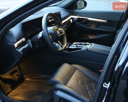 Чорний БМВ 5 Серія, об'ємом двигуна 3 л та пробігом 1 тис. км за 104700 $, фото 26 на Automoto.ua