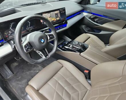 Черный БМВ 5 Серия, объемом двигателя 2.99 л и пробегом 10 тыс. км за 91864 $, фото 6 на Automoto.ua