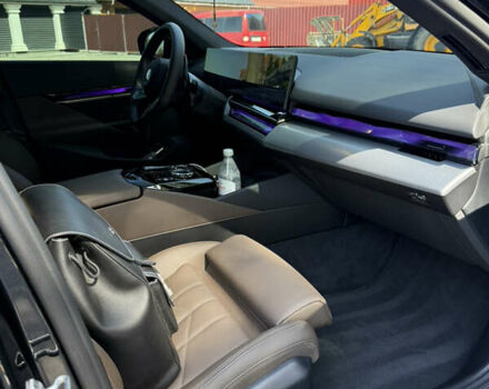 Чорний БМВ 5 Серія, об'ємом двигуна 2.99 л та пробігом 33 тис. км за 95000 $, фото 6 на Automoto.ua