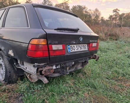 Чорний БМВ 5 Серія, об'ємом двигуна 2.5 л та пробігом 250 тис. км за 1550 $, фото 1 на Automoto.ua