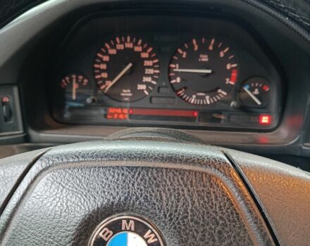 Черный БМВ 5 Серия, объемом двигателя 2.5 л и пробегом 324 тыс. км за 2600 $, фото 4 на Automoto.ua
