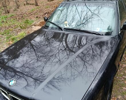 Черный БМВ 5 Серия, объемом двигателя 2.5 л и пробегом 324 тыс. км за 2600 $, фото 5 на Automoto.ua