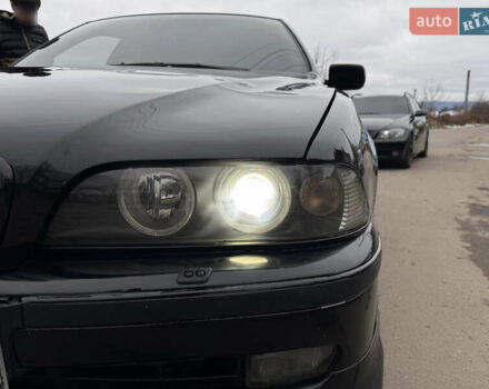 Черный БМВ 5 Серия, объемом двигателя 2.5 л и пробегом 187 тыс. км за 2999 $, фото 1 на Automoto.ua