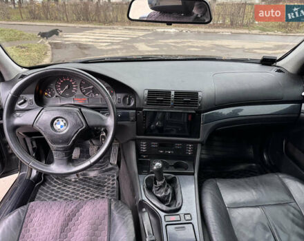 Черный БМВ 5 Серия, объемом двигателя 2.5 л и пробегом 187 тыс. км за 2999 $, фото 11 на Automoto.ua