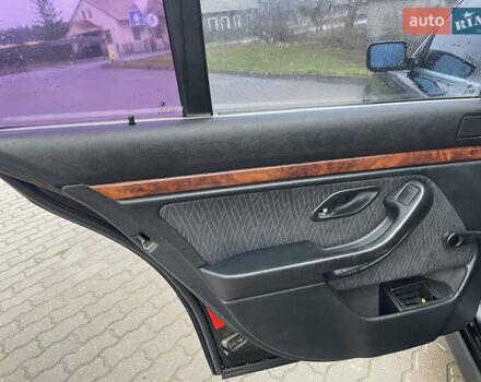 Чорний БМВ 5 Серія, об'ємом двигуна 1.99 л та пробігом 250 тис. км за 2999 $, фото 14 на Automoto.ua