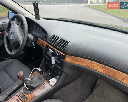 Чорний БМВ 5 Серія, об'ємом двигуна 1.99 л та пробігом 250 тис. км за 2999 $, фото 10 на Automoto.ua