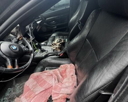 Черный БМВ 5 Серия, объемом двигателя 0 л и пробегом 215 тыс. км за 1599 $, фото 2 на Automoto.ua