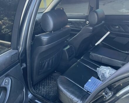 Чорний БМВ 5 Серія, об'ємом двигуна 2 л та пробігом 667 тис. км за 3399 $, фото 5 на Automoto.ua