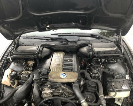 Черный БМВ 5 Серия, объемом двигателя 2.99 л и пробегом 250 тыс. км за 2999 $, фото 10 на Automoto.ua