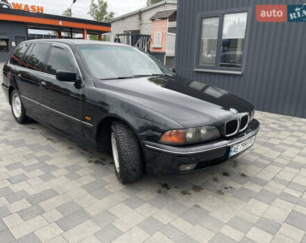 Черный БМВ 5 Серия, объемом двигателя 2.5 л и пробегом 326 тыс. км за 4500 $, фото 2 на Automoto.ua