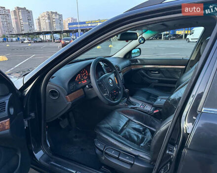 Черный БМВ 5 Серия, объемом двигателя 3 л и пробегом 550 тыс. км за 5350 $, фото 17 на Automoto.ua