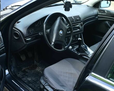 Черный БМВ 5 Серия, объемом двигателя 1.99 л и пробегом 389 тыс. км за 2097 $, фото 2 на Automoto.ua