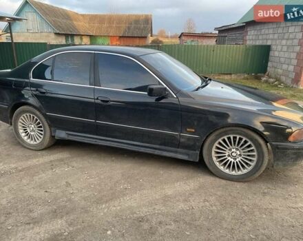 Чорний БМВ 5 Серія, об'ємом двигуна 2 л та пробігом 390 тис. км за 3350 $, фото 2 на Automoto.ua