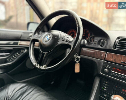 Чорний БМВ 5 Серія, об'ємом двигуна 2.5 л та пробігом 300 тис. км за 5000 $, фото 34 на Automoto.ua