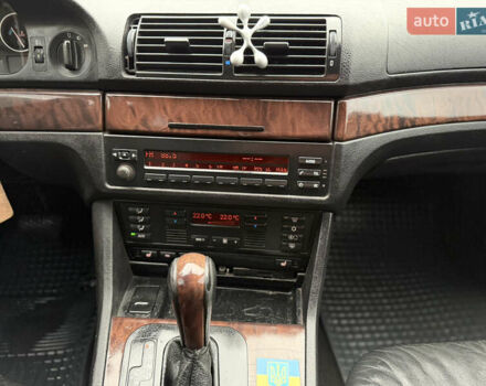 Чорний БМВ 5 Серія, об'ємом двигуна 2.5 л та пробігом 300 тис. км за 5000 $, фото 41 на Automoto.ua