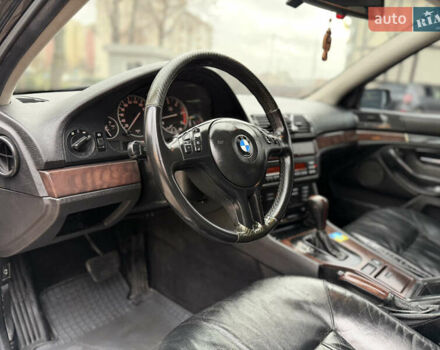 Чорний БМВ 5 Серія, об'ємом двигуна 2.5 л та пробігом 300 тис. км за 5000 $, фото 48 на Automoto.ua
